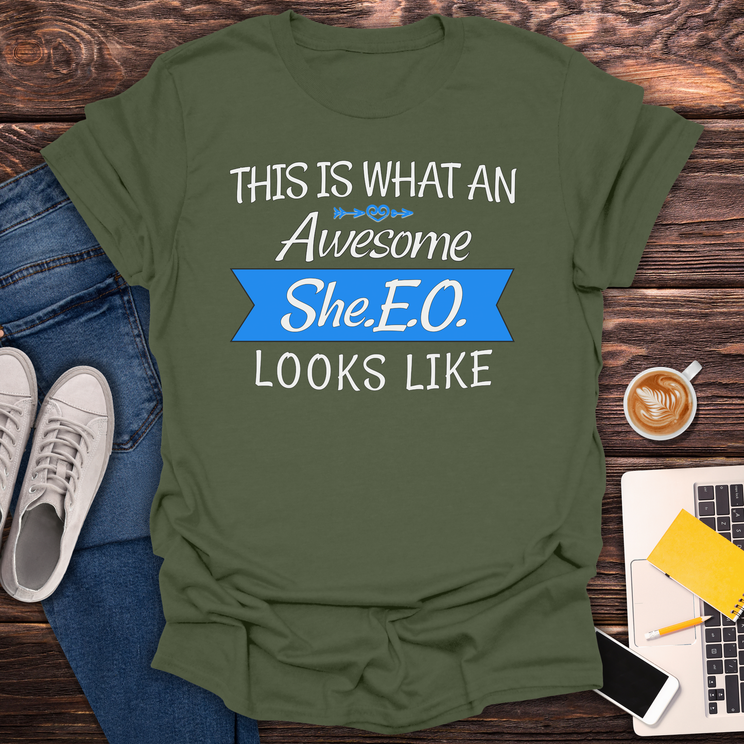 This Is What An Awesome SHE.E.O. Looks Like - T-Shirt